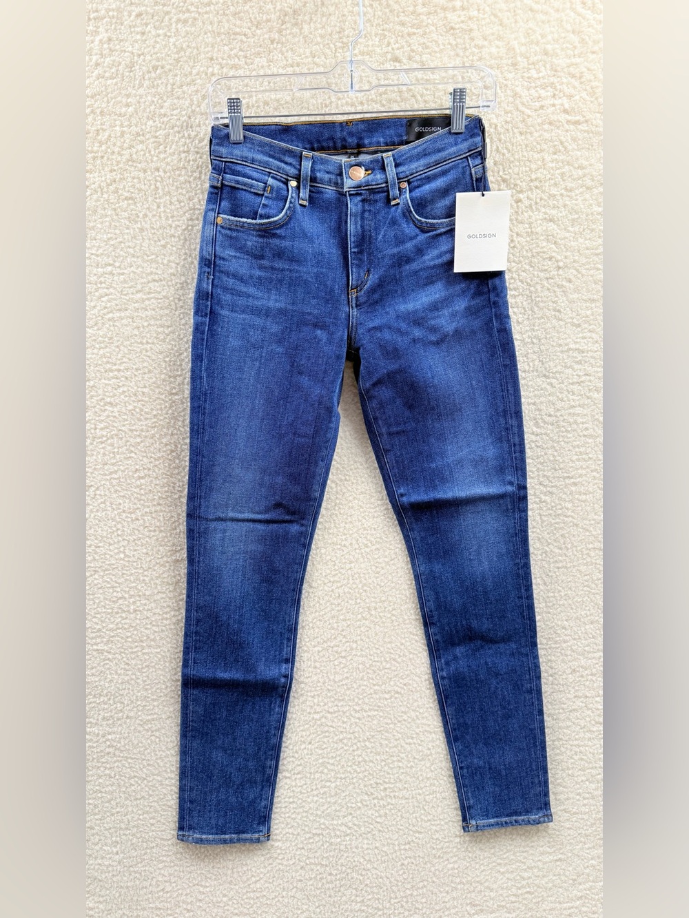 Goldsign Mid rise Skinny Blue Jeans Medium dark wash Size 25 Nwt